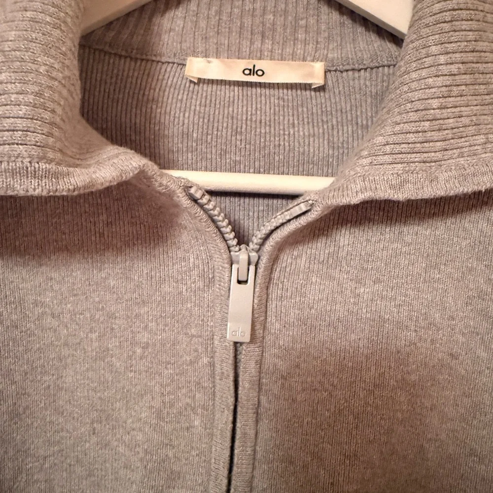 ALO Yoga Scholar Knit Cropped Full Zip Jacket Small Heather Grey - Picture 4 of 7